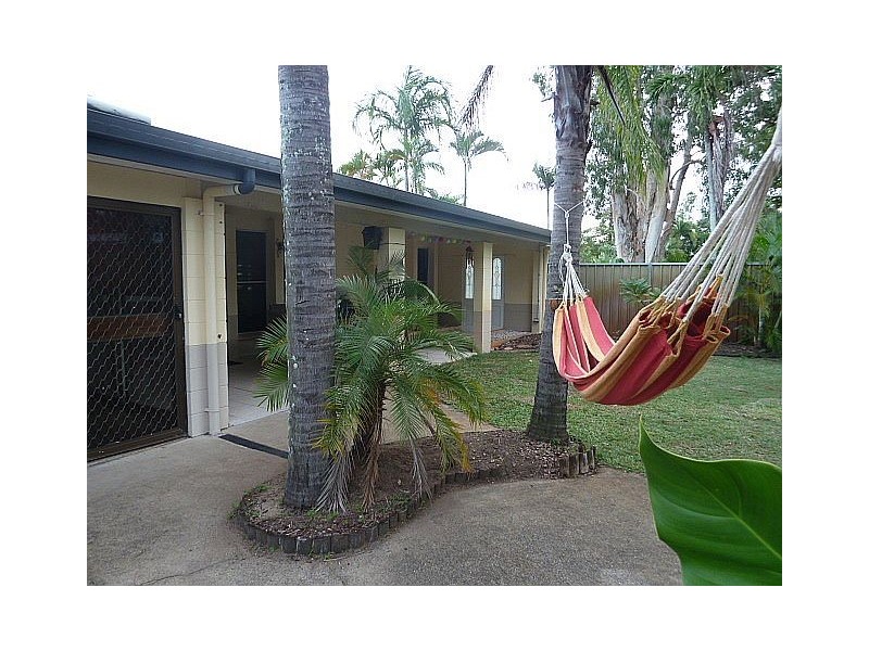 Holloways Beach QLD 4878