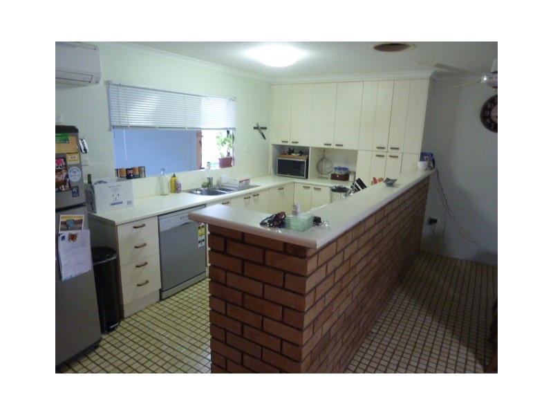 Holloways Beach QLD 4878