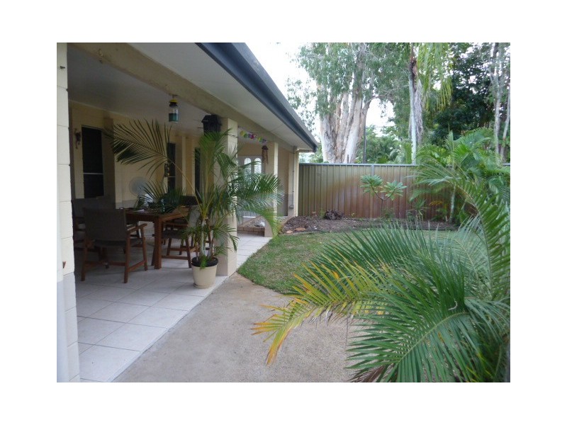 Holloways Beach QLD 4878