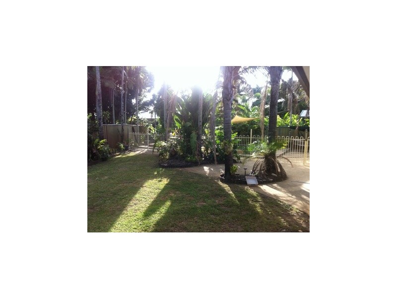 Holloways Beach QLD 4878