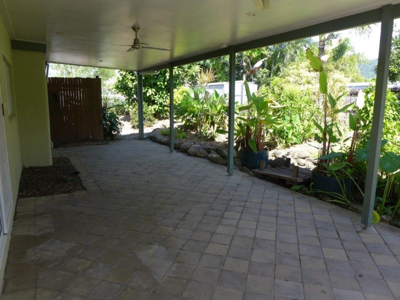 1 Cabarita Street, Kewarra Beach QLD 4879