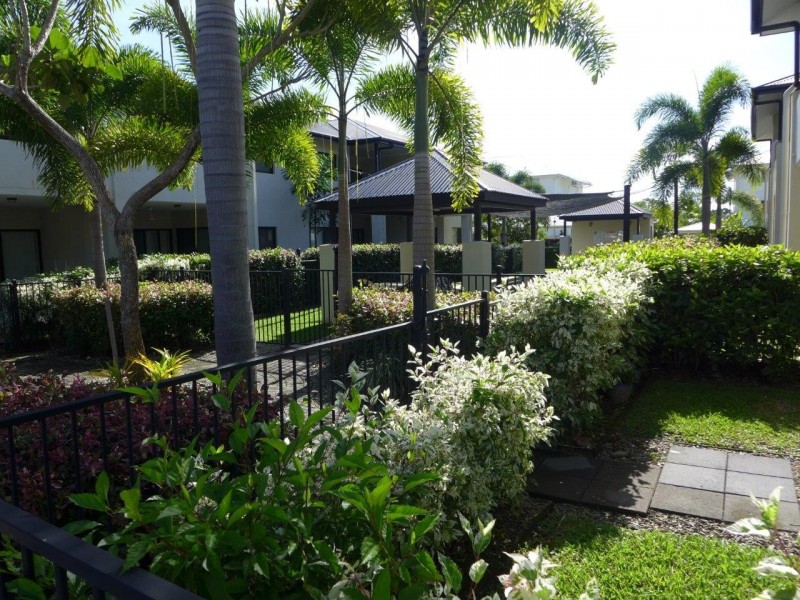 13/12 Oyster Court, Trinity Beach QLD 4879