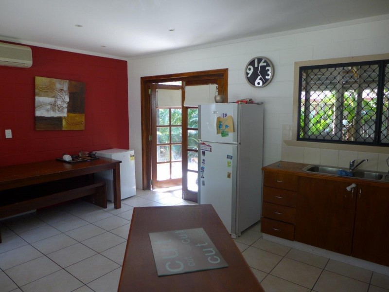 96 – 98 Swallow Street, Mooroobool QLD 4870