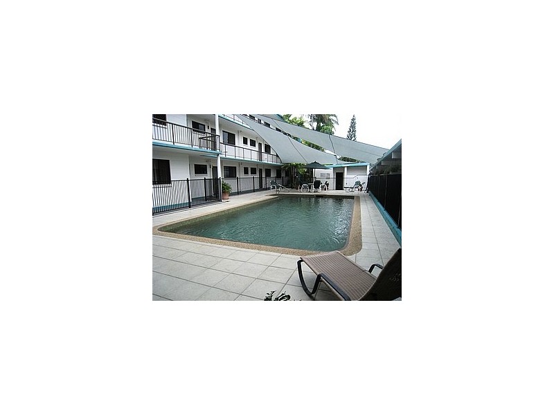 18/63-65 Moore Street, Trinity Beach QLD 4879