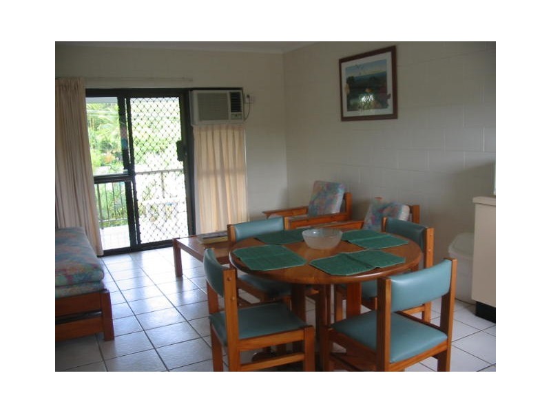 18/63-65 Moore Street, Trinity Beach QLD 4879