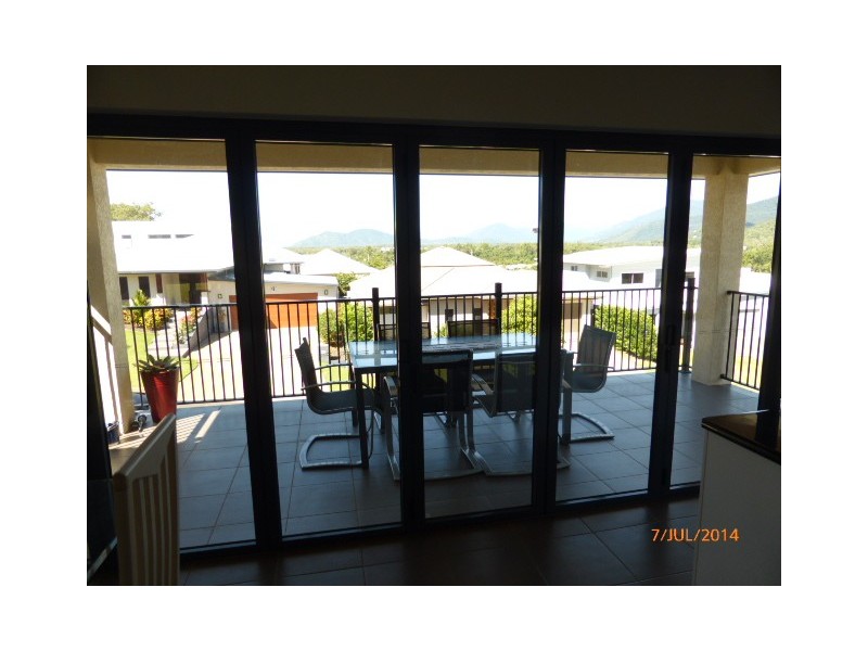 33 Catamaran Circuit, Trinity Beach QLD 4879