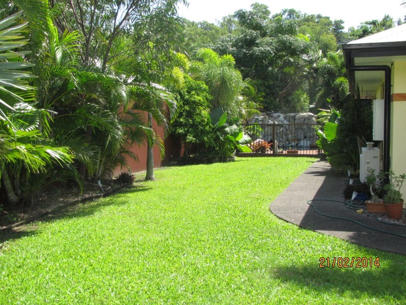 27 Lagoon Drive, Trinity Beach QLD 4879