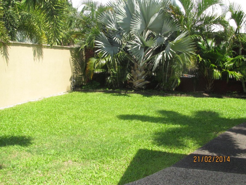 27 Lagoon Drive, Trinity Beach QLD 4879