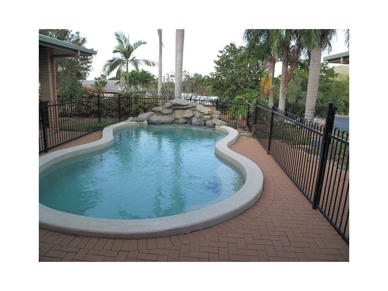 8 Flindersia Street, Redlynch QLD 4870