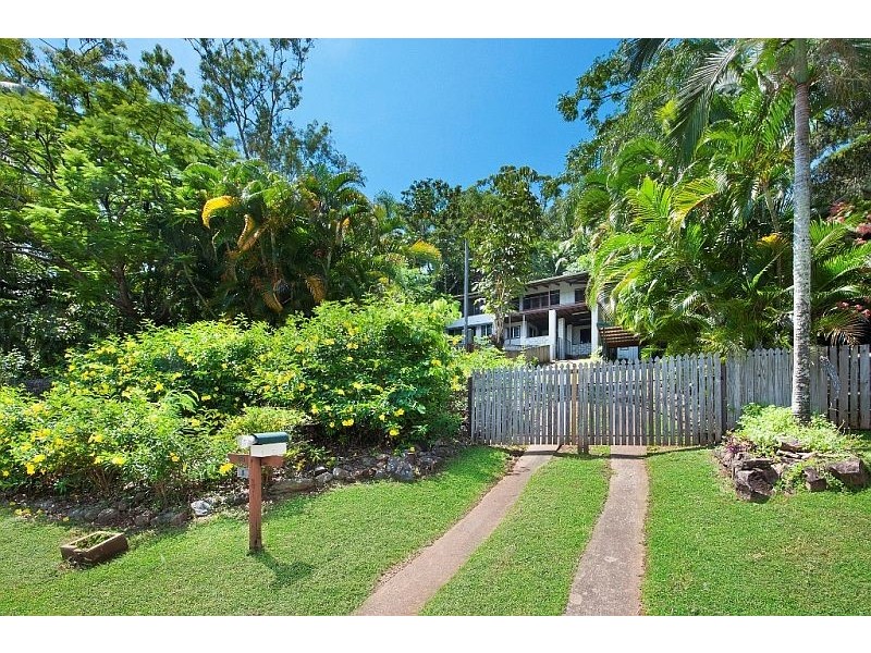 Trinity Beach QLD 4879