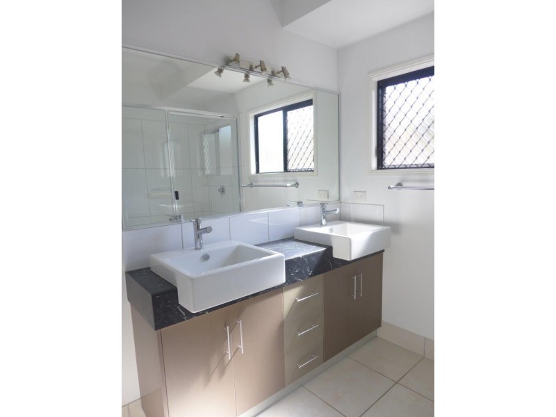 13 Bowline Close, Trinity Beach QLD 4879