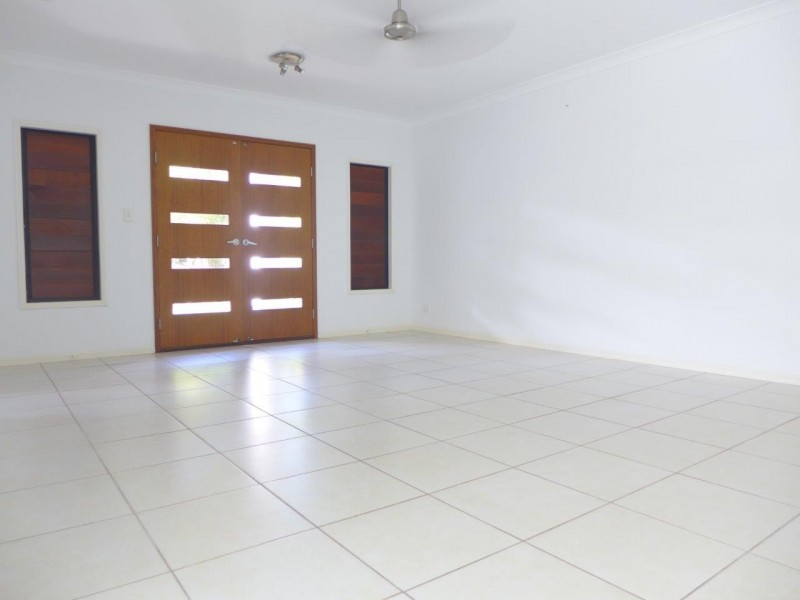 13 Bowline Close, Trinity Beach QLD 4879