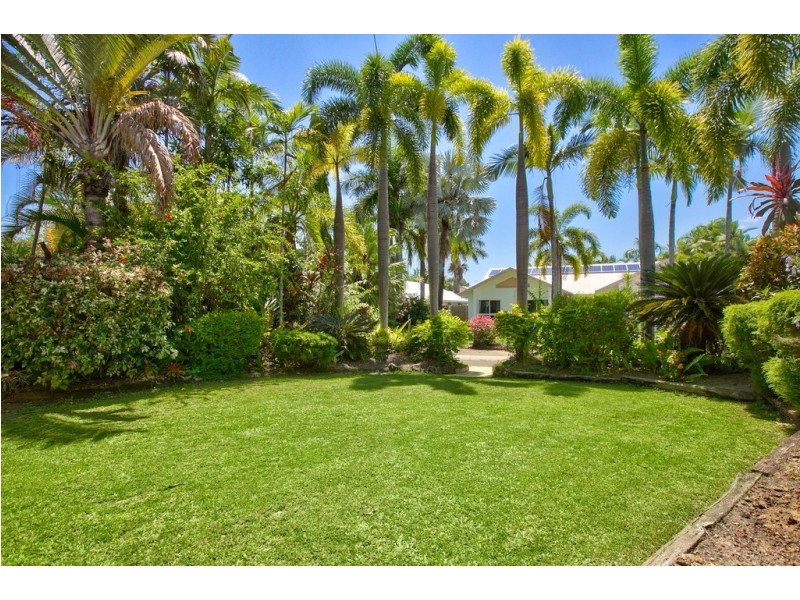 11 Miara Close, Kewarra Beach QLD 4879