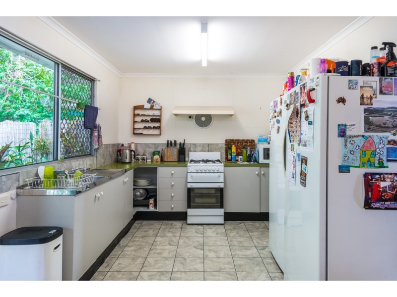 20 Endeavour Road, Clifton Beach QLD 4879