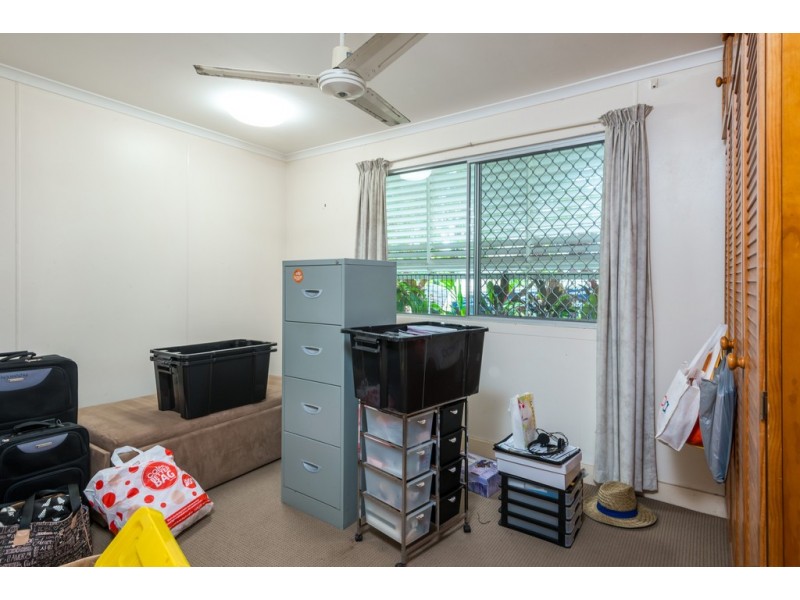 20 Endeavour Road, Clifton Beach QLD 4879