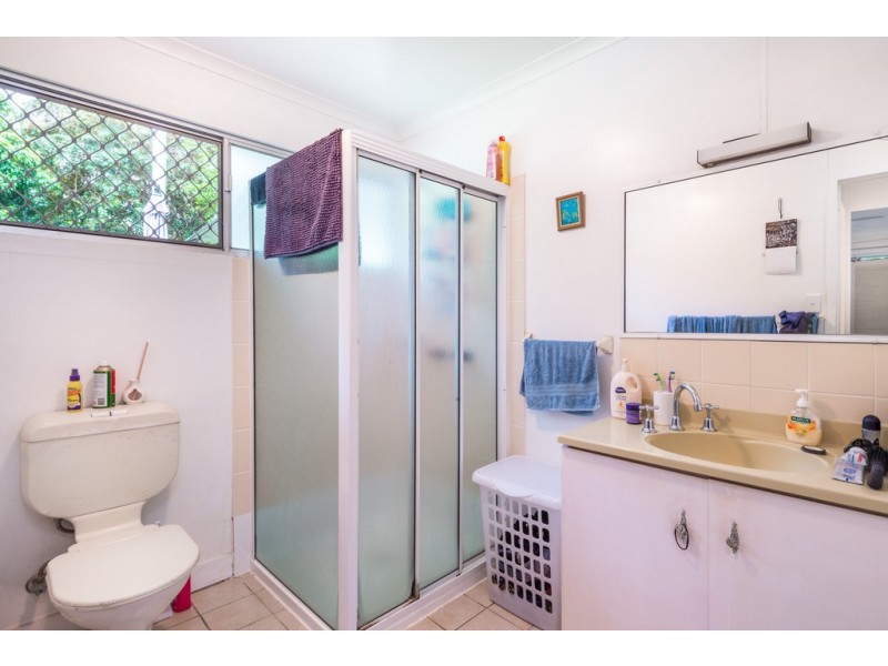 20 Endeavour Road, Clifton Beach QLD 4879