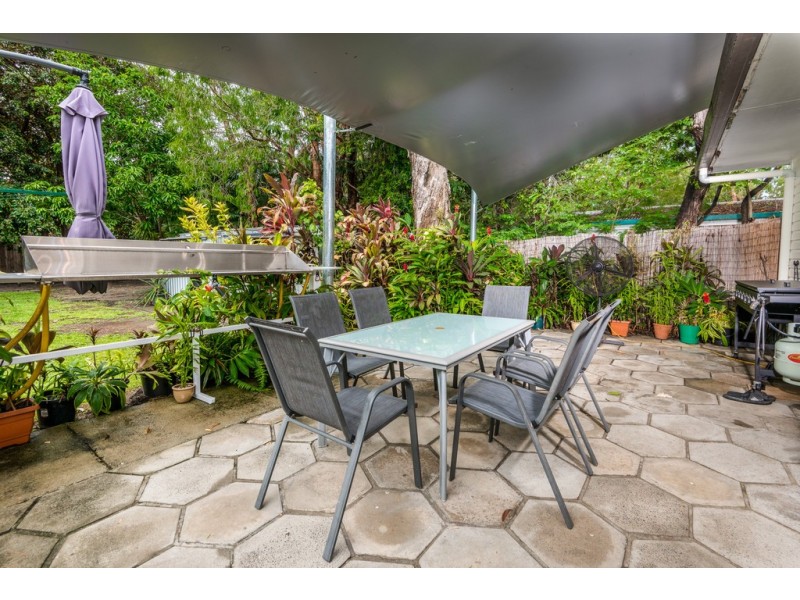 20 Endeavour Road, Clifton Beach QLD 4879