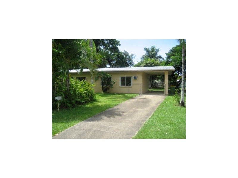 10 Cayley Street, Trinity Beach QLD 4879