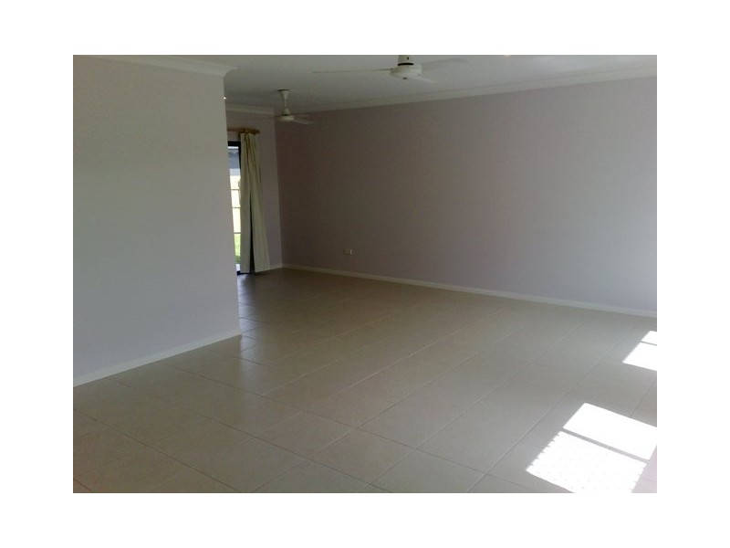 25-29 Tyrconnell, Redlynch QLD 4870
