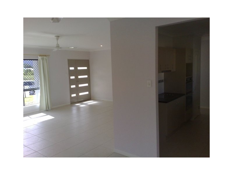 25-29 Tyrconnell, Redlynch QLD 4870