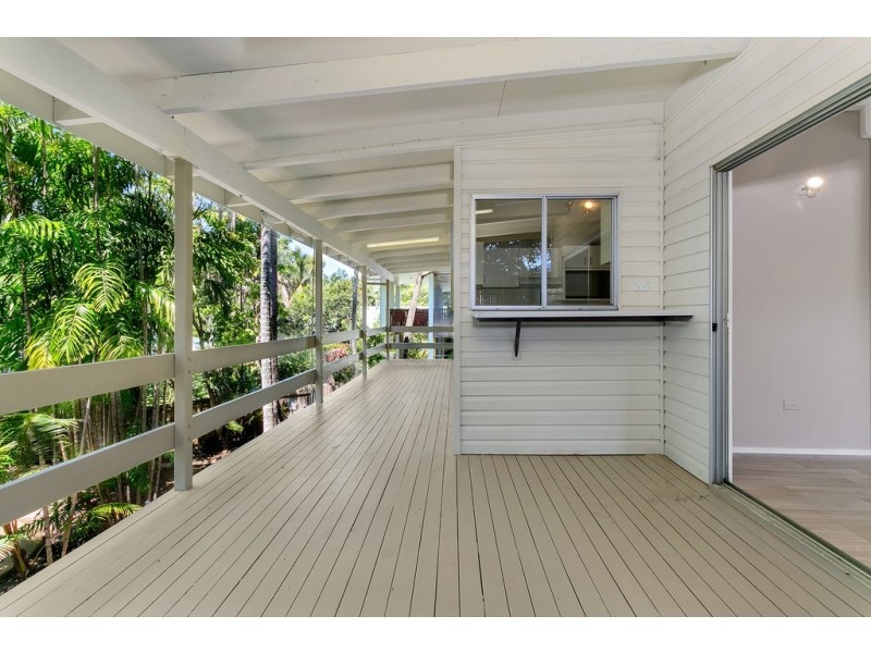 6 Moresby Street, Trinity Beach QLD 4879