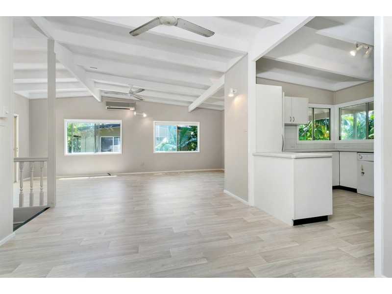 6 Moresby Street, Trinity Beach QLD 4879