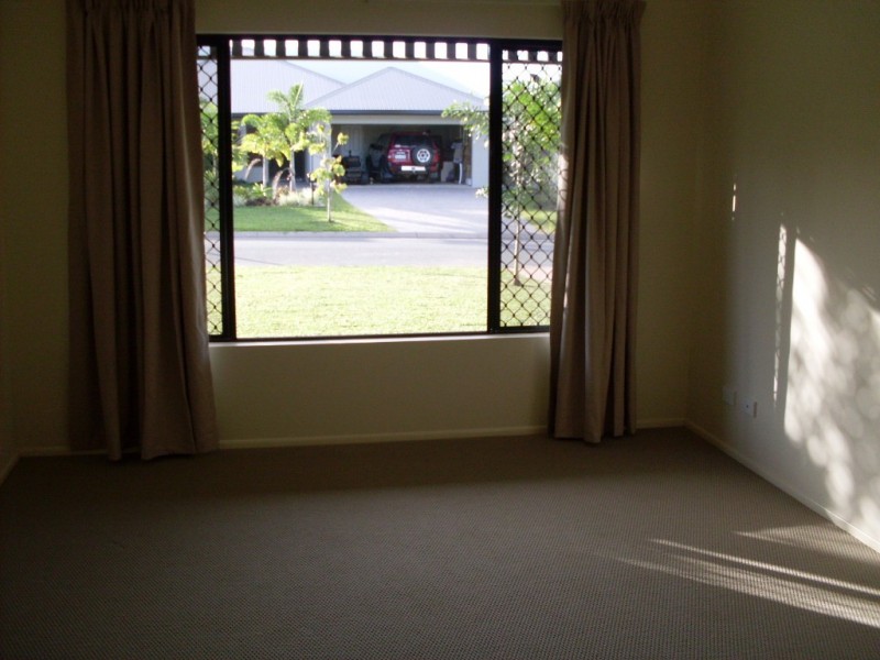 5 Myalup Close, Kewarra Beach QLD 4879