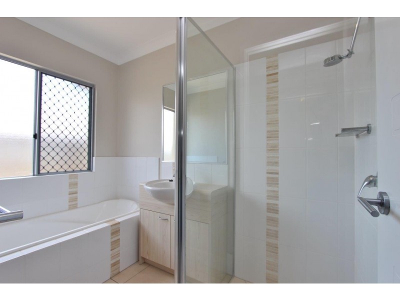 113 Roberts Drive, Trinity Beach QLD 4879