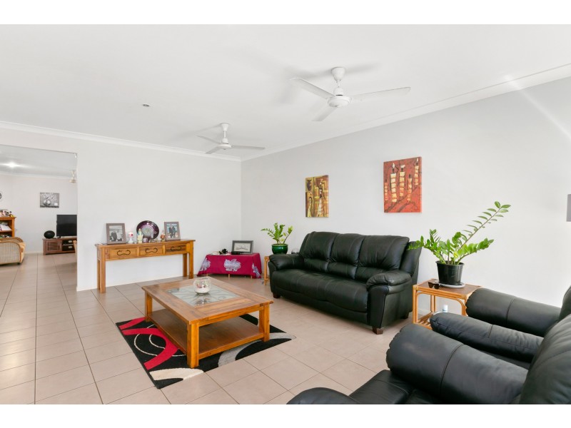 18 Port Close, Trinity Beach QLD 4879