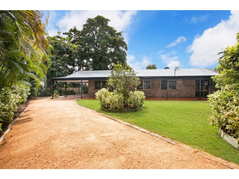 2 Conch Close, Trinity Beach QLD 4879