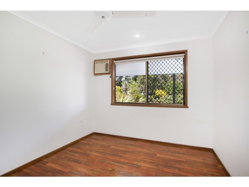 2 Conch Close, Trinity Beach QLD 4879