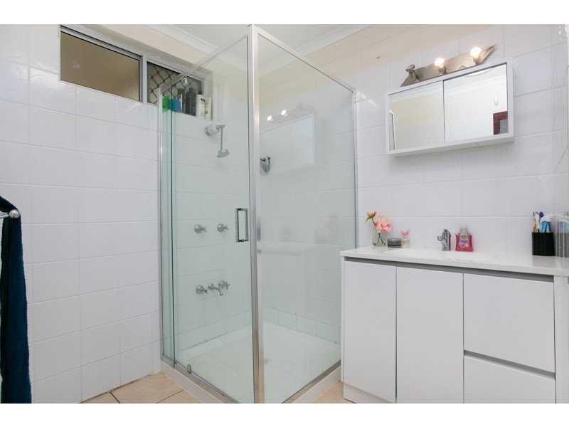 4 Bulolo Close, Trinity Beach QLD 4879