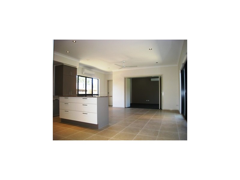 71 Roberts Drive, Trinity Beach QLD 4879