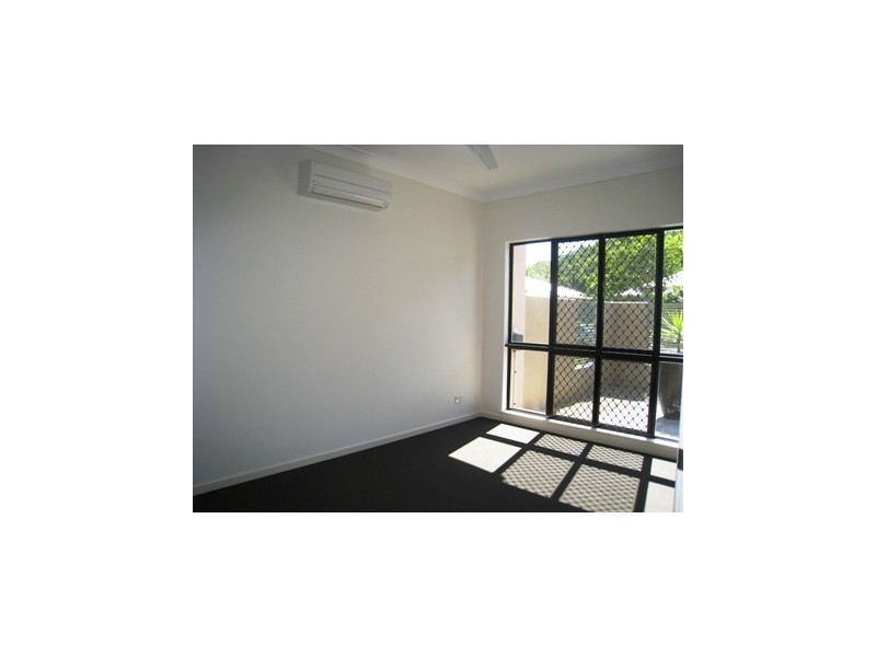 71 Roberts Drive, Trinity Beach QLD 4879