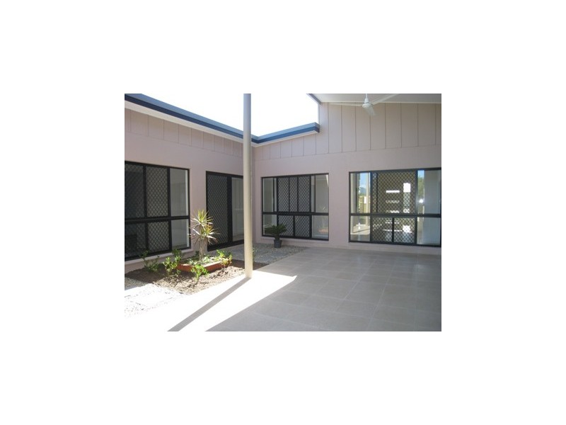 71 Roberts Drive, Trinity Beach QLD 4879