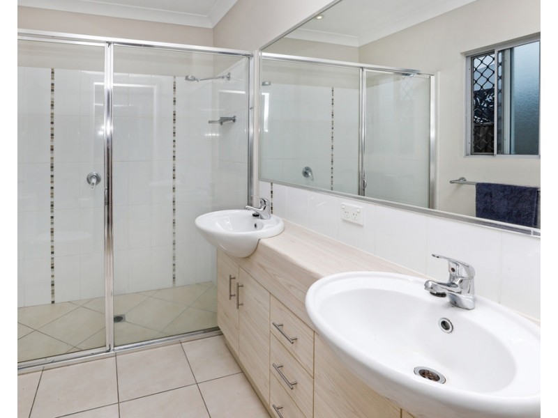 125 Roberts Drive, Trinity Beach QLD 4879