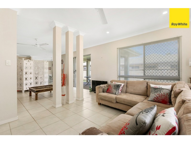 121 Roberts Drive, Trinity Beach QLD 4879
