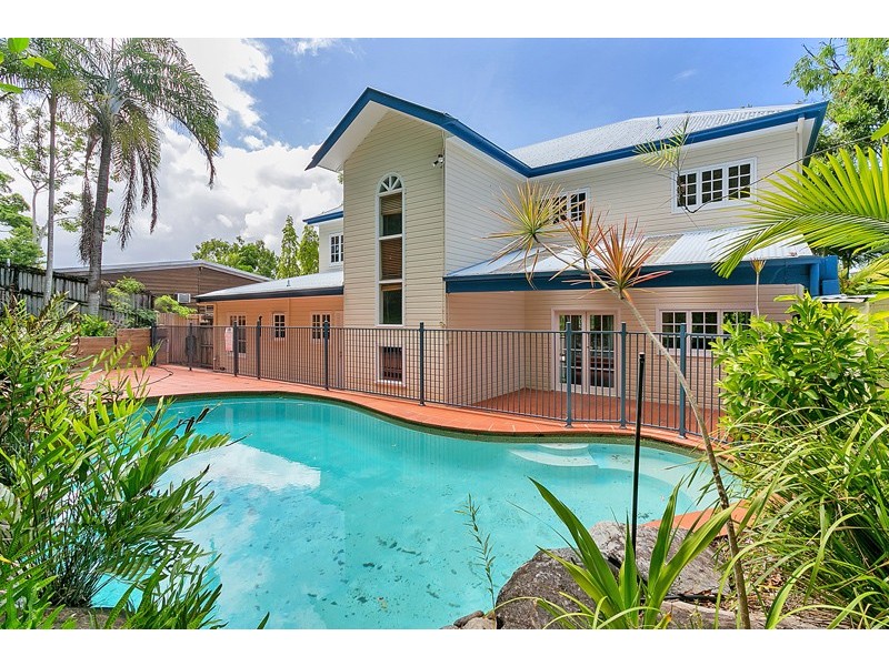 5 Moresby Street, Trinity Beach QLD 4879