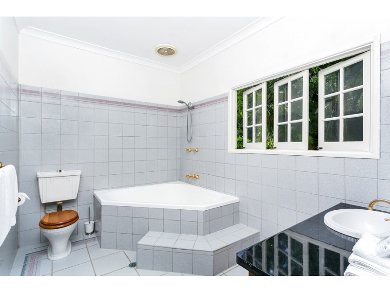 5 Moresby Street, Trinity Beach QLD 4879