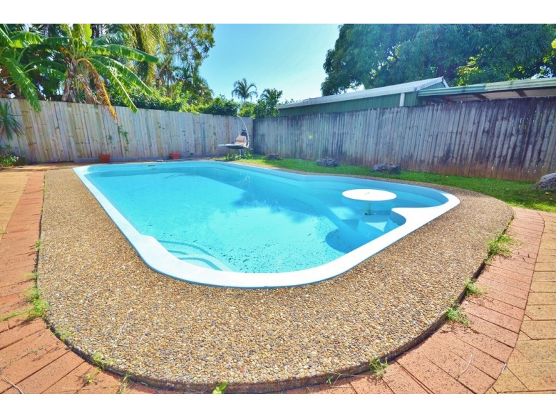 12 Conch Close, Trinity Beach QLD 4879