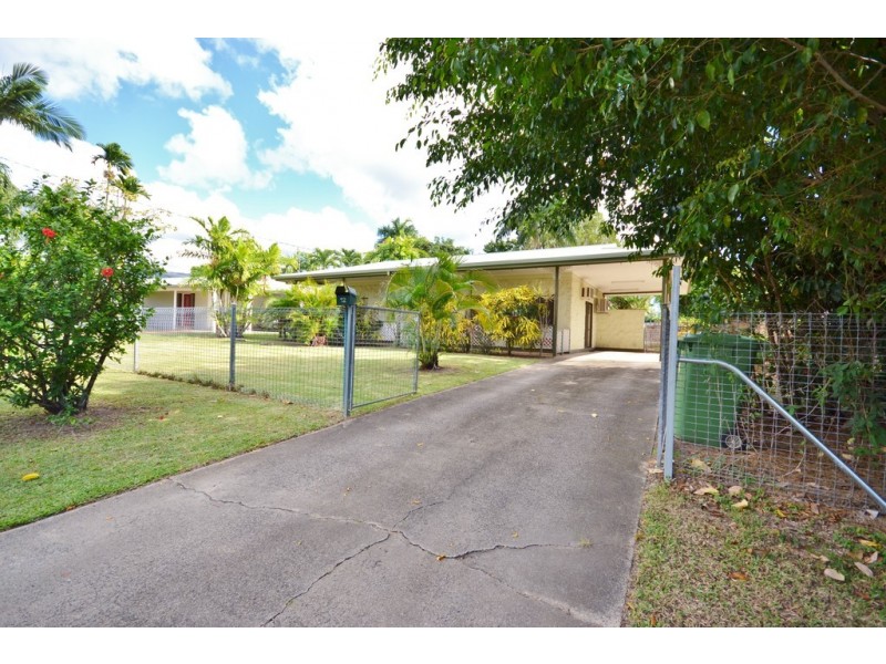 12 Conch Close, Trinity Beach QLD 4879
