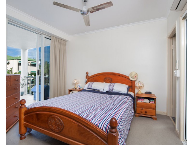 4/44 Moore Street, Trinity Beach QLD 4879
