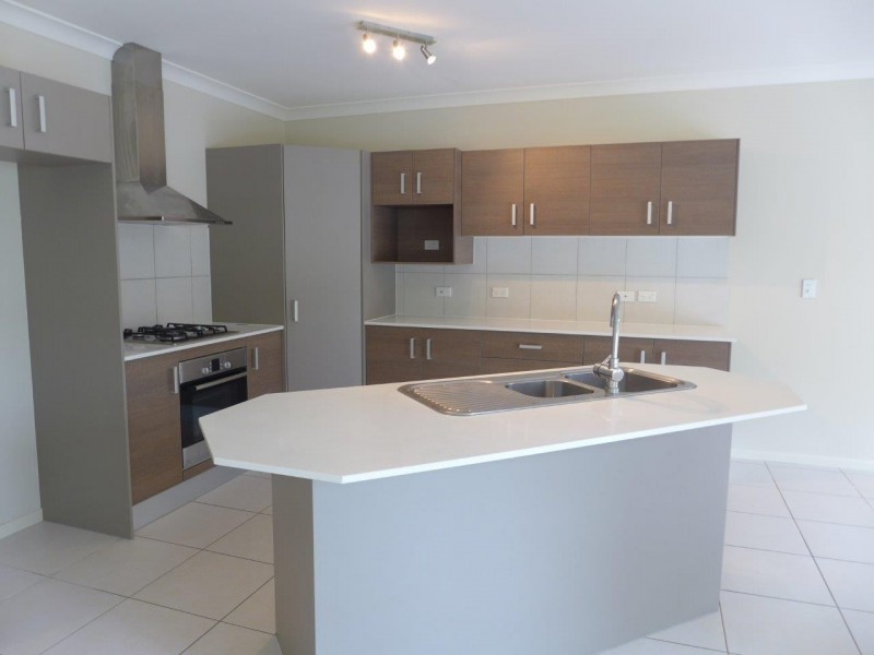 40 Savannah Street, Palm Cove QLD 4879