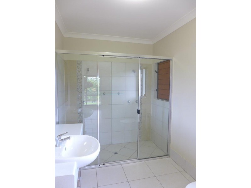 40 Savannah Street, Palm Cove QLD 4879