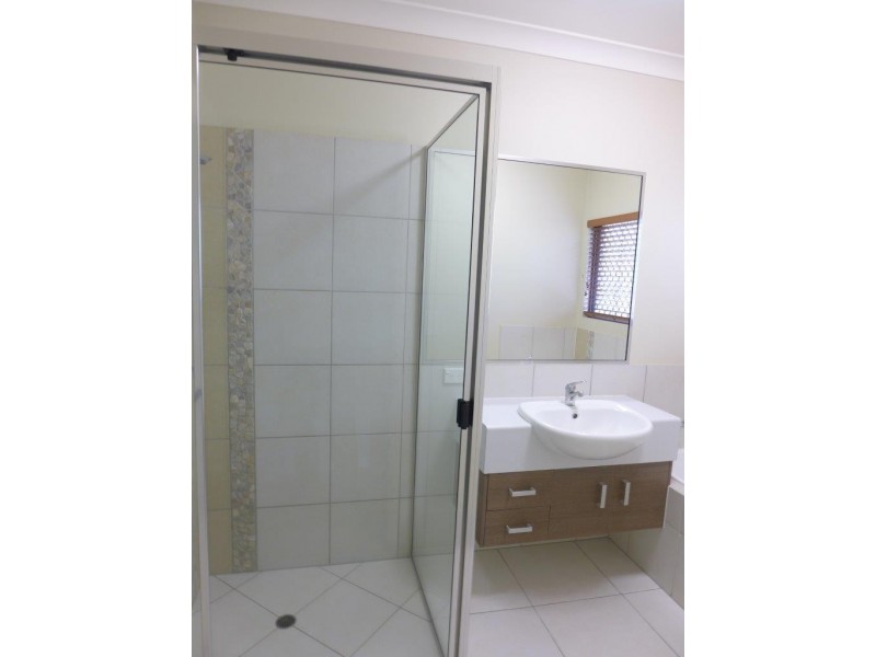 40 Savannah Street, Palm Cove QLD 4879