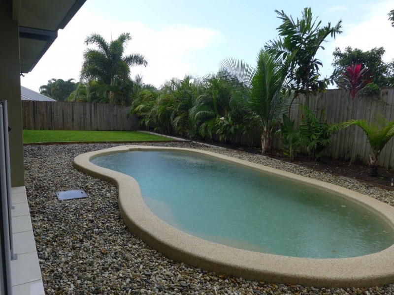 40 Savannah Street, Palm Cove QLD 4879