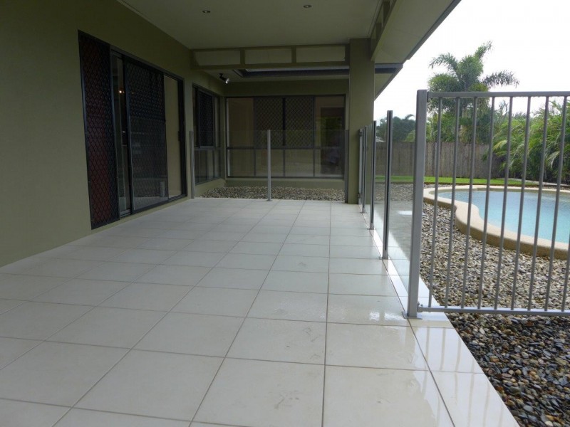 40 Savannah Street, Palm Cove QLD 4879