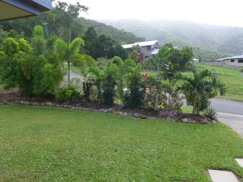 40 Savannah Street, Palm Cove QLD 4879