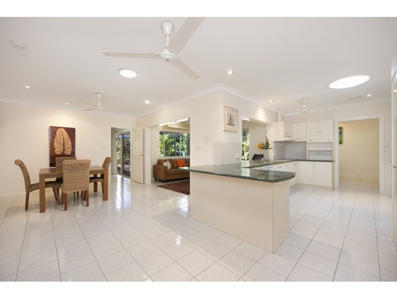Clifton Beach QLD 4879