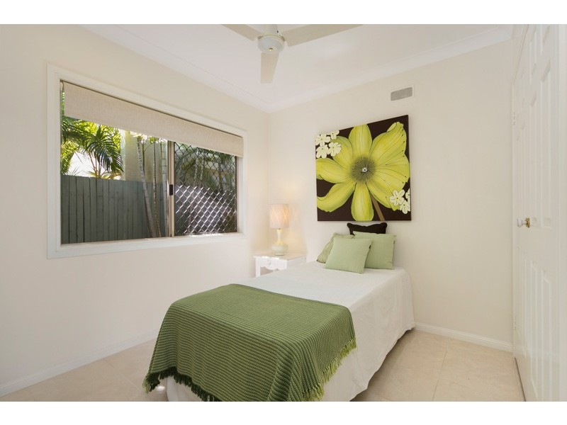 Clifton Beach QLD 4879